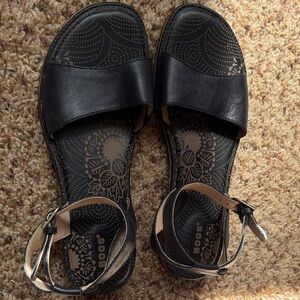Bogs Black and Tan Women's Sandals